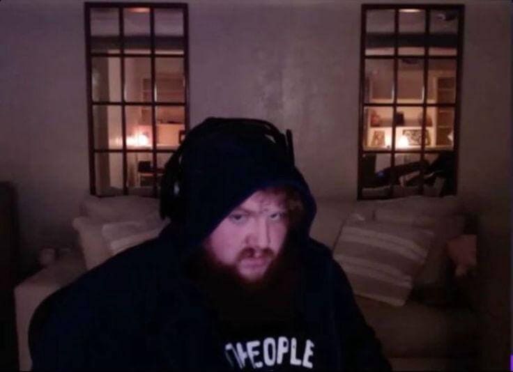 Setup de transmisión en casa de Caseoh